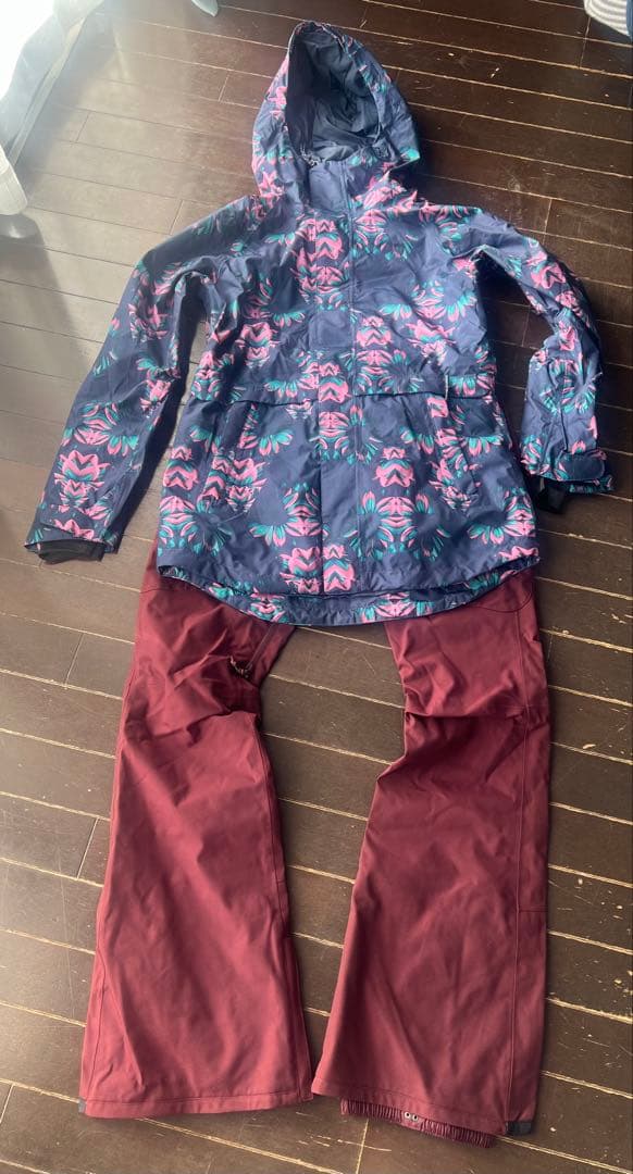 R*y様 スノーボードウェアセット（女性用）