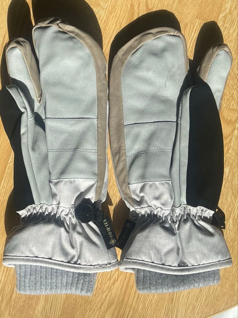 R*y様 スノーボードウェアセット（女性用）