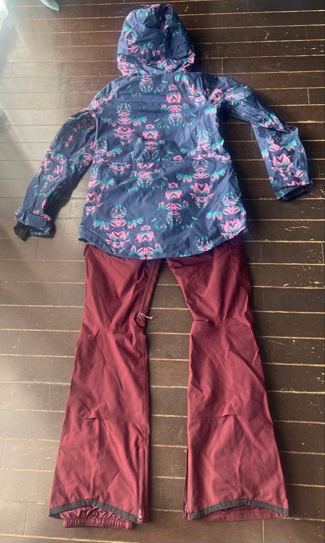R*y様 スノーボードウェアセット（女性用）