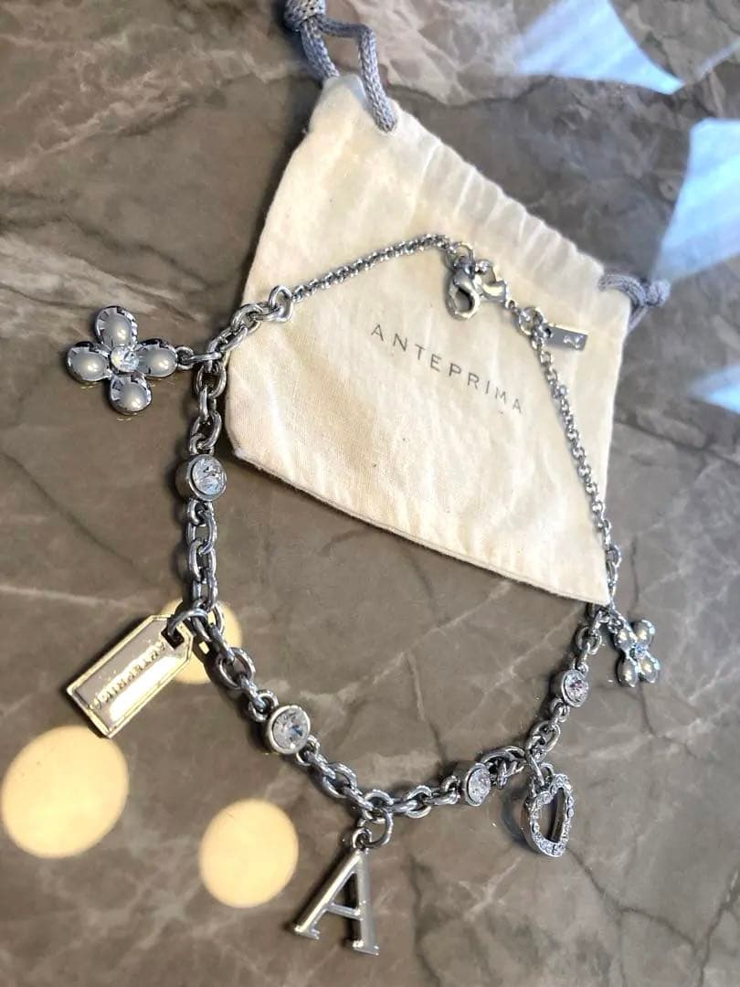 美品♡ アンテプリマ　スプレンドーレ　バッグチャーム　キラキラ