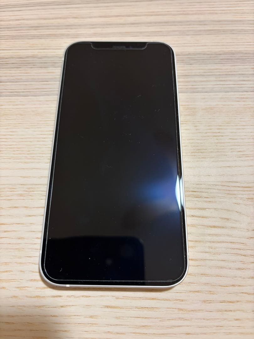 Apple iPhone 12 ホワイト 本体 背面割れあり