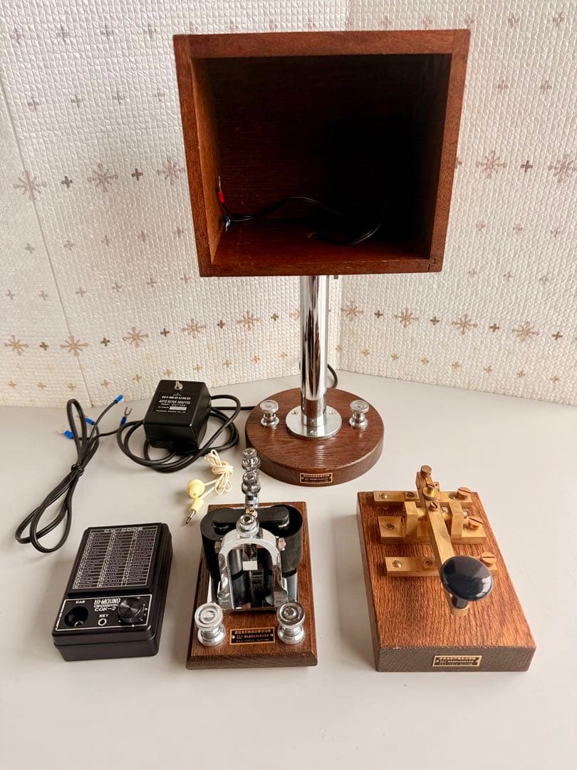 電気通信共済会東北支部が販売した逓信省型甲種単流電鍵および逓信省型無極音響受信機