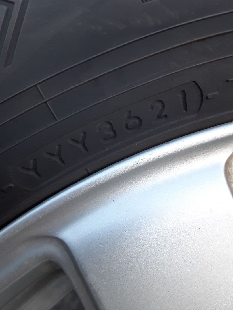 16インチスタッドレスタイヤ&アルミホイール付き　4本セット