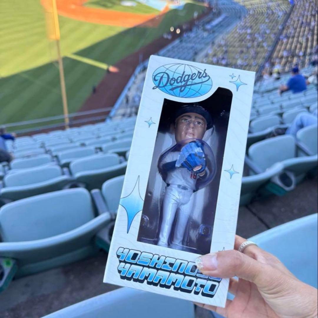山本由伸　バブルヘッド　来場者限定　スタジアム配布　ドジャース