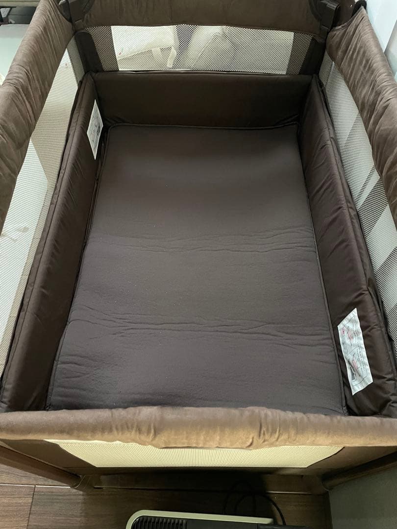 ココネル　エアープラス　ベビーベッド