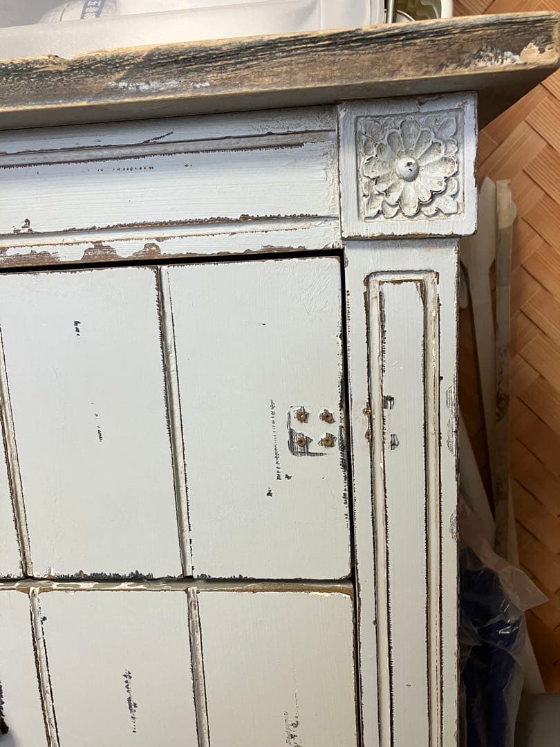 めちゃくちゃおしゃれでレトロでアンティークなチェスト、シャビー（エイジング）