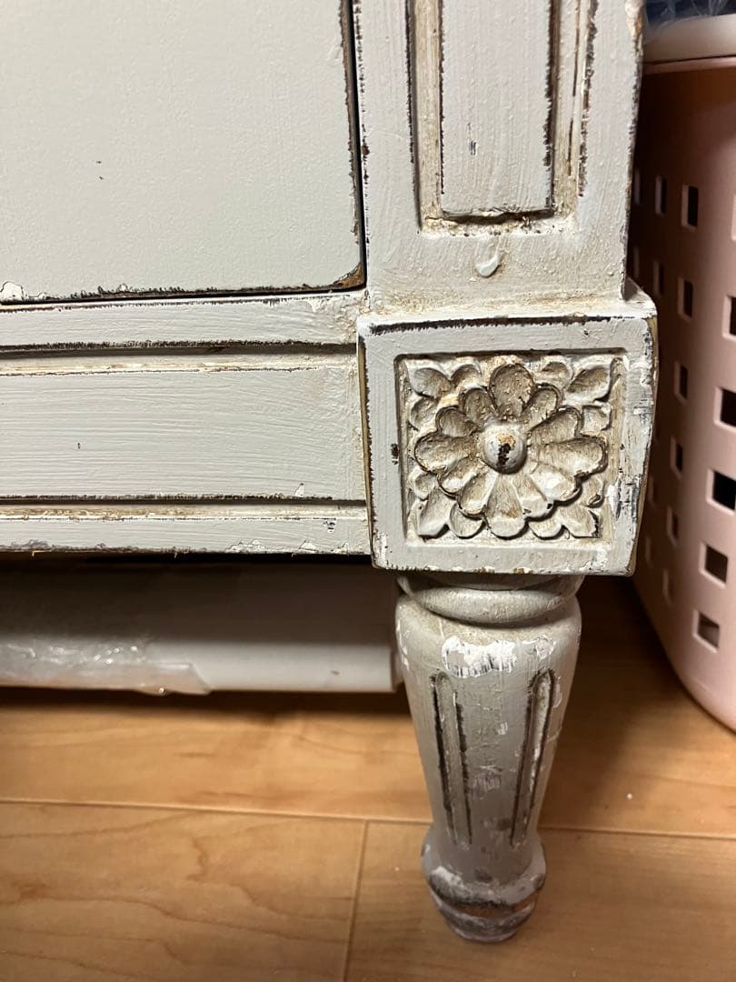 めちゃくちゃおしゃれでレトロでアンティークなチェスト、シャビー（エイジング）