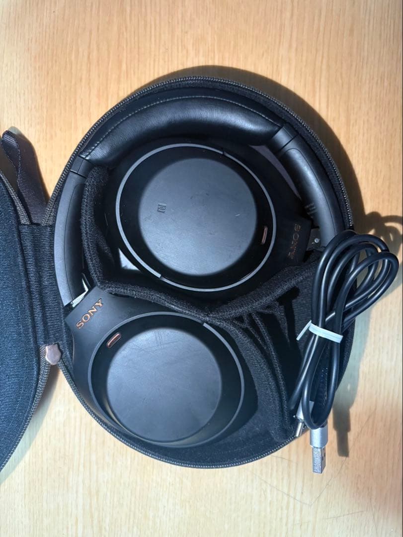 n*k様 SONY ワイヤレスヘッドホン 充電ケーブル付き WH-1000 XM