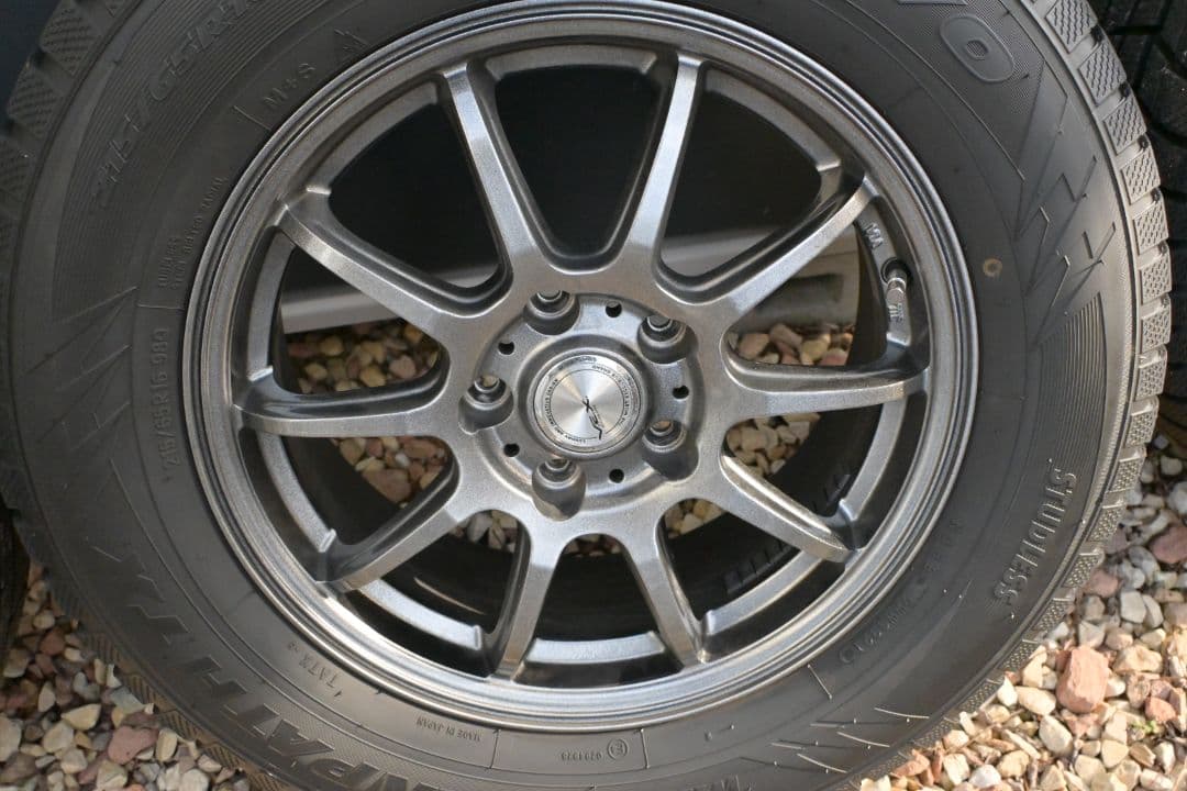 スタッドレスタイヤ・ホイール4本セット　中古　アルファード