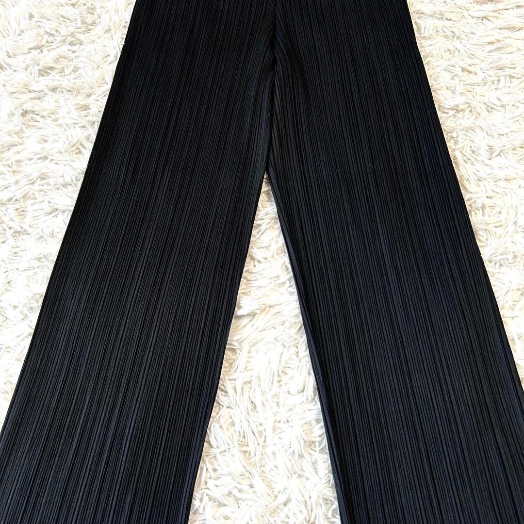 プリーツプリーズ パンツ イッセイミヤケ ブラック