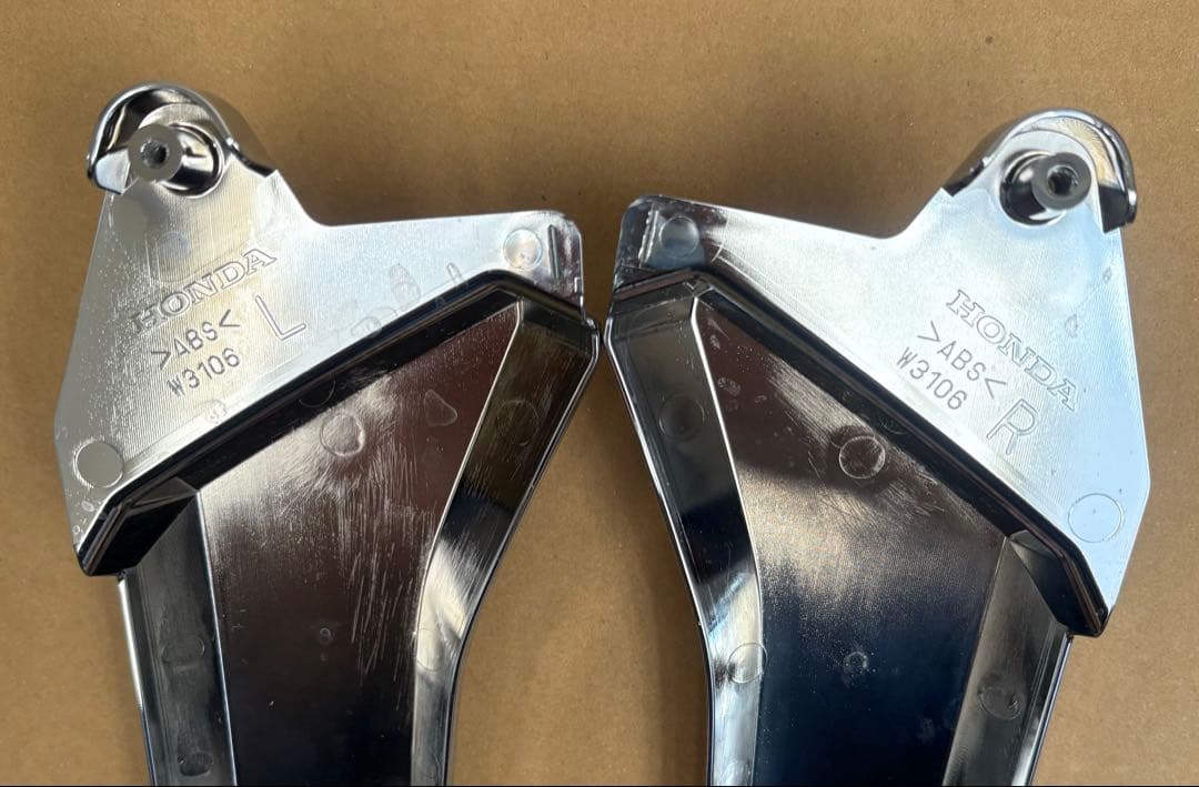 ホンダ純正 N-BOXカスタム JF3 / JF4 後期 フロントグリル/付属品