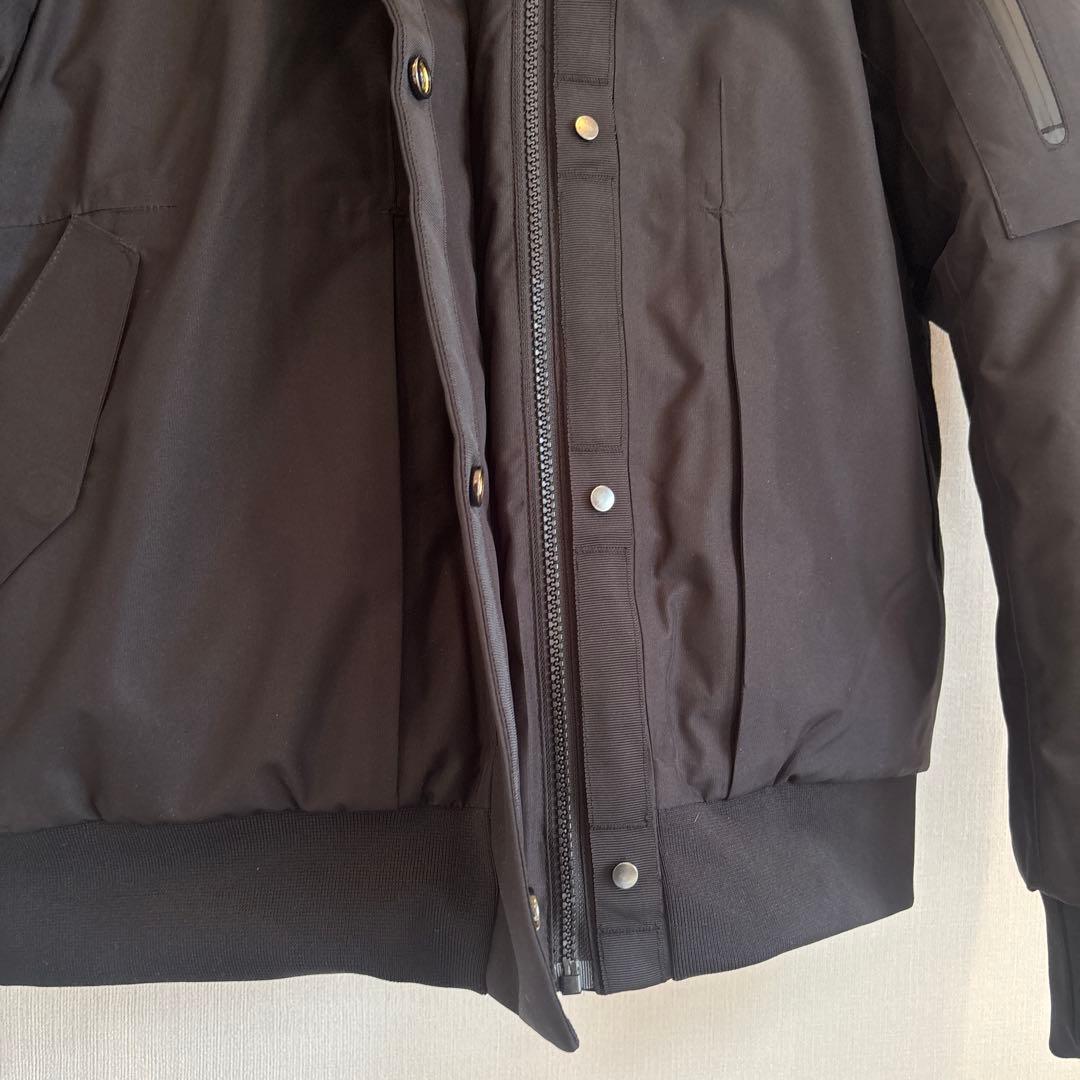 【試着のみ】定価10万円ゴアテックスMERRELユニセックス、ダウンジャケット