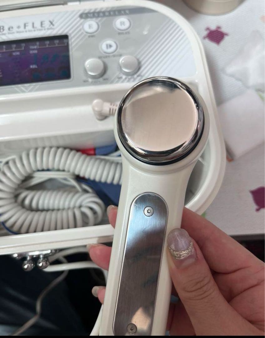 週末価格！ビーフレックス★BeFLEX エステ美顔器イオン導入　超音波