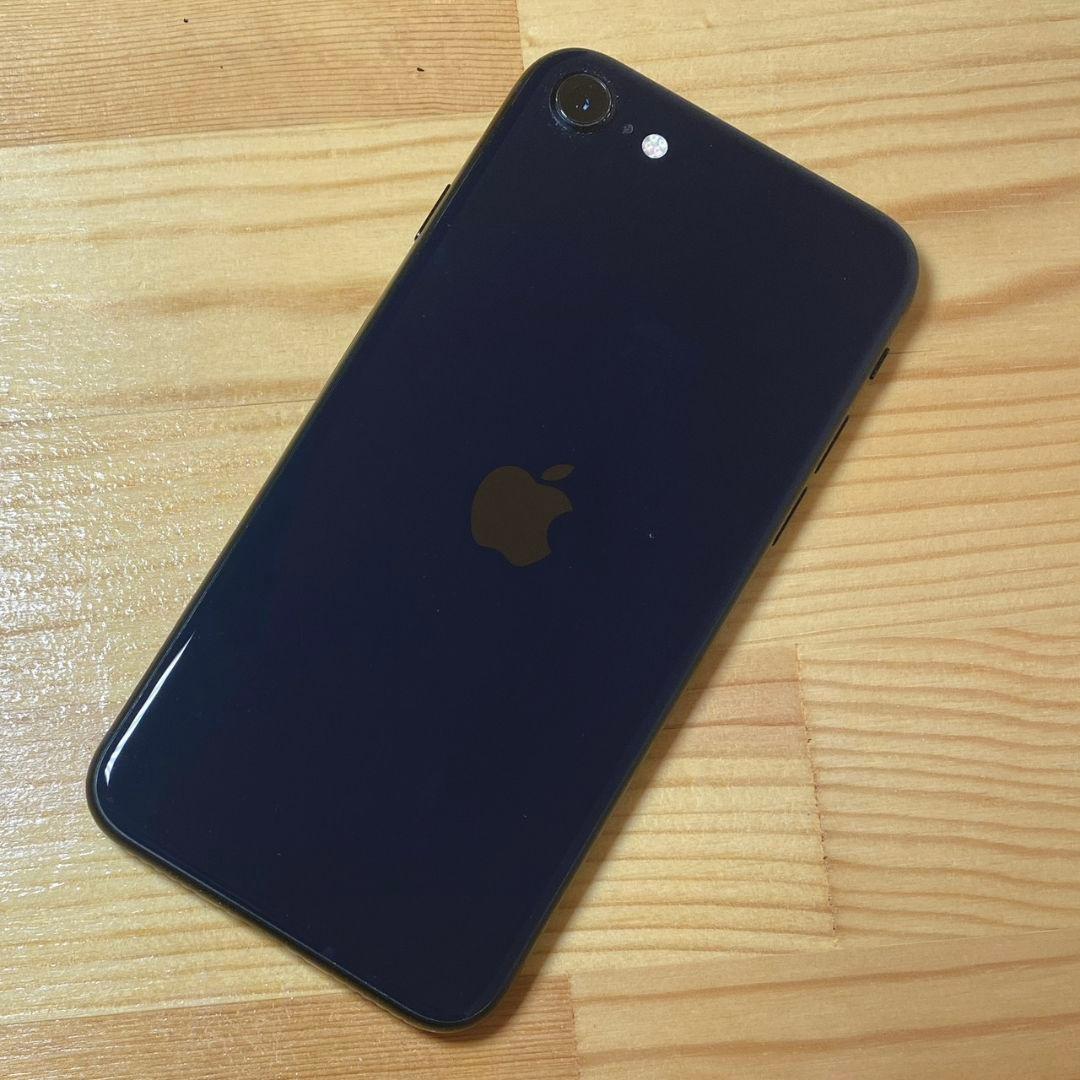 画面割れ【第3世代】iPhoneSE 64GB MMYD3J/A