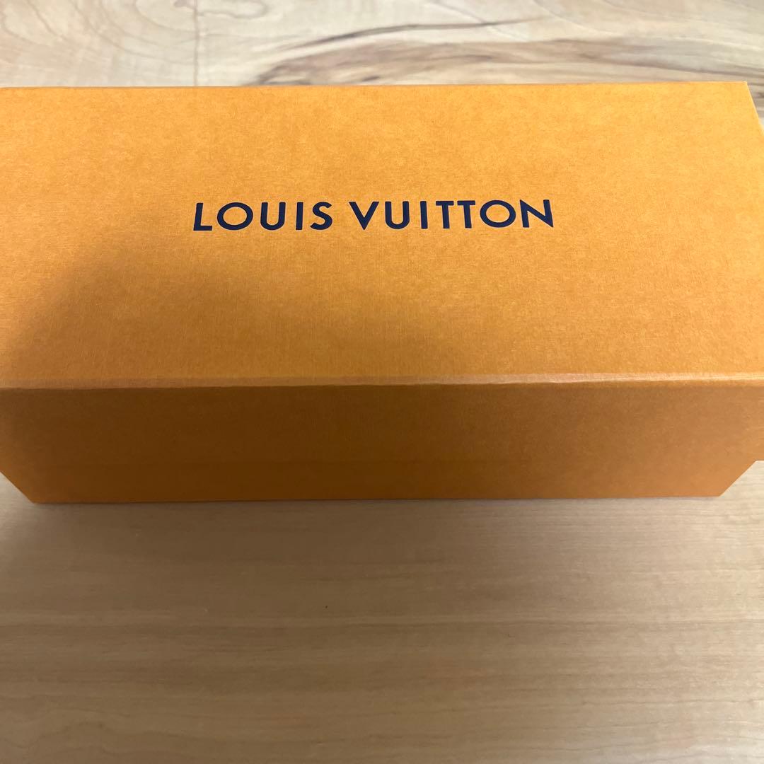 ルイ・ヴィトン ホライゾン ライト・アップ イヤホン ゴールド