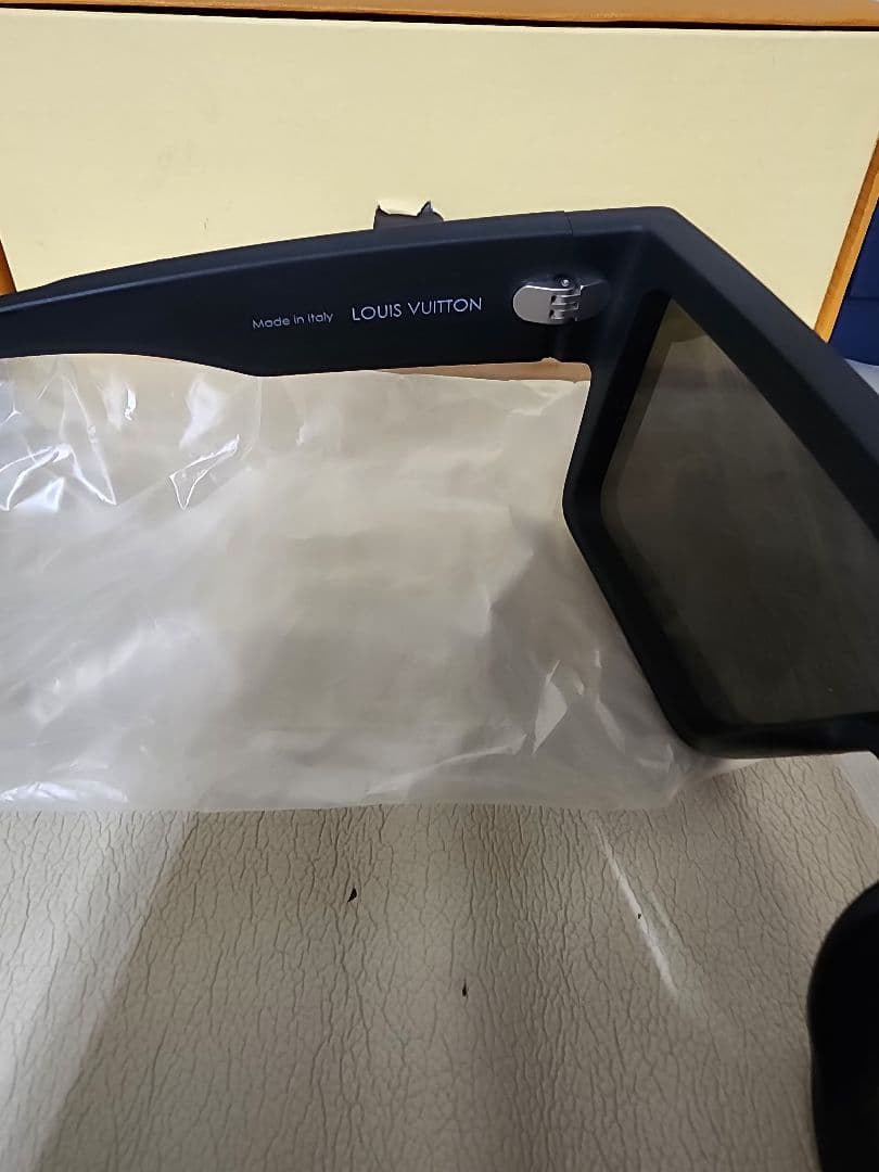 LOUIS VUITTON サングラス