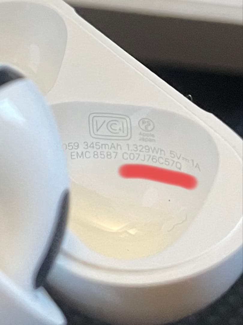 Apple AirPods (第4世代) ノイズキャンセリング搭載モデル　本体