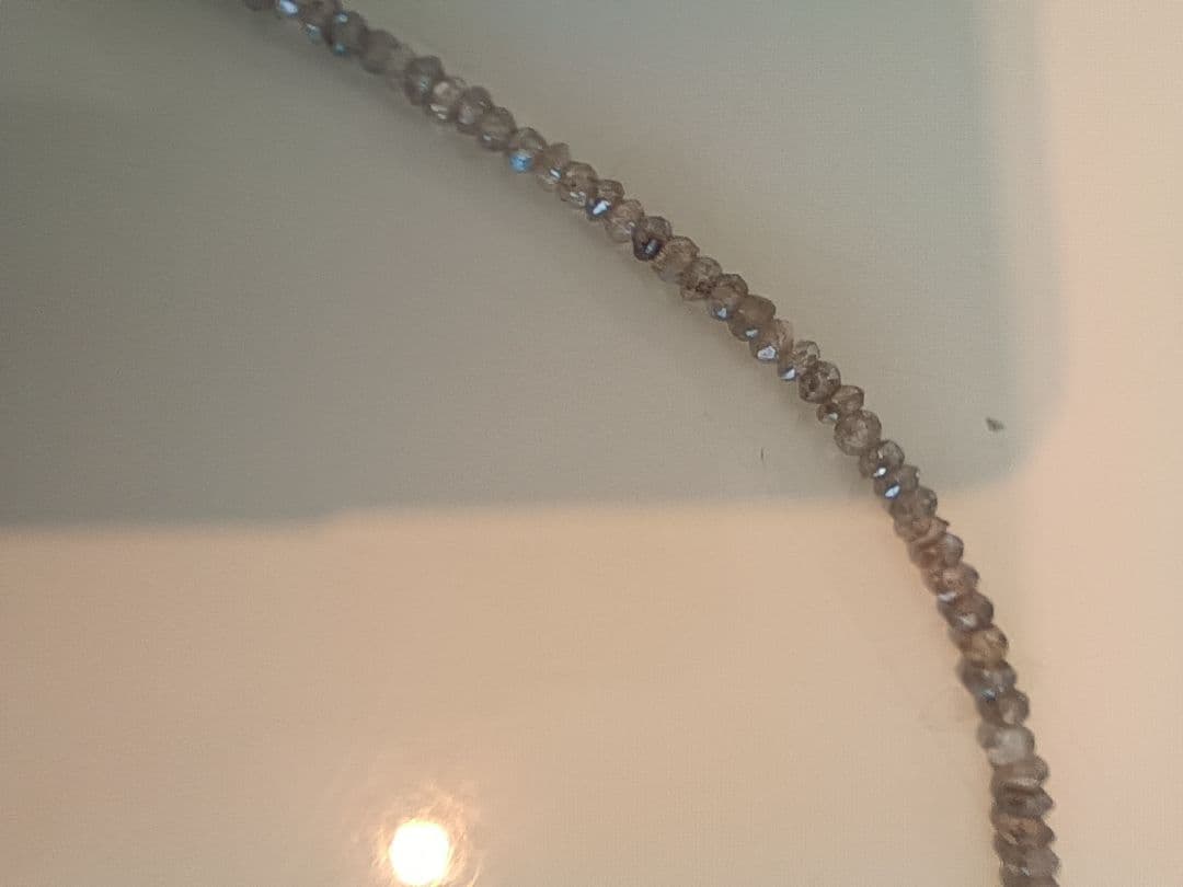 シルバー925留め具付き珊瑚ピンクバラのネックレス