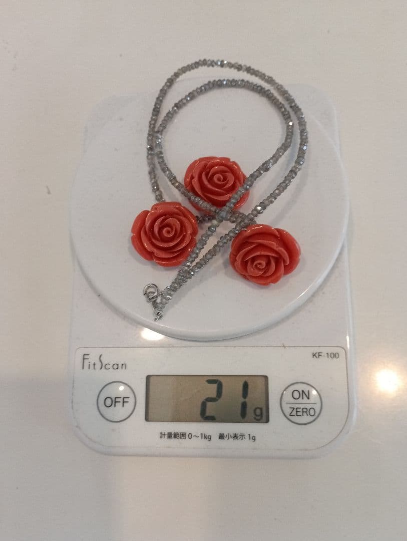 シルバー925留め具付き珊瑚ピンクバラのネックレス