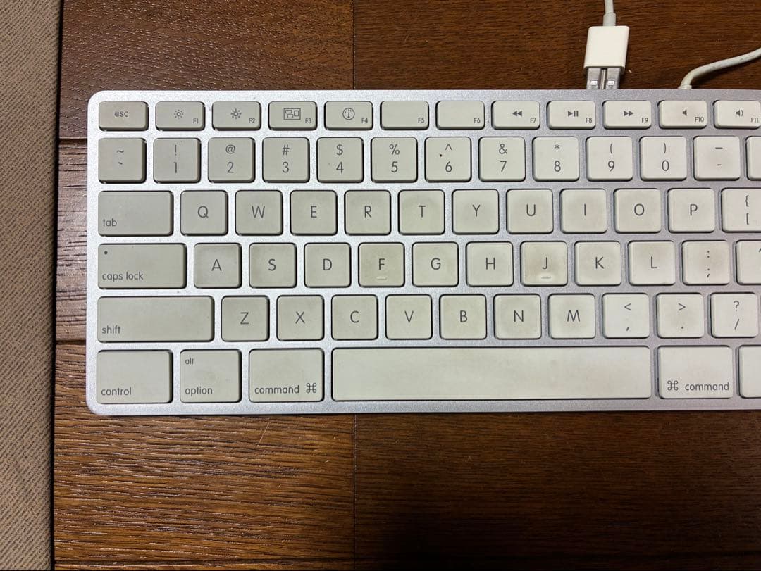 iMac純正US仕様有線キーボード QWERTY配列 USB接続