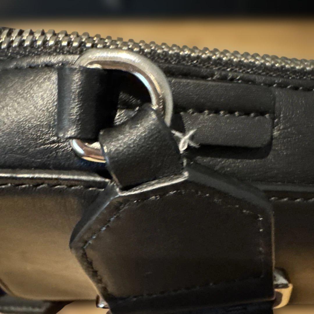 LOEWE レザー ショルダーバッグ ブラック