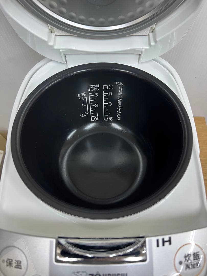 象印 IH炊飯器 NP-XB10 ホワイト 1.0L（5.5合）2020年製