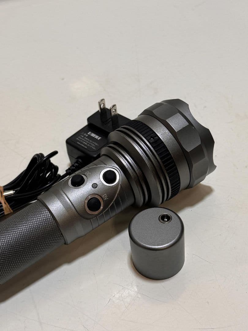 LED FLD-200 LED懐中電灯 グレー