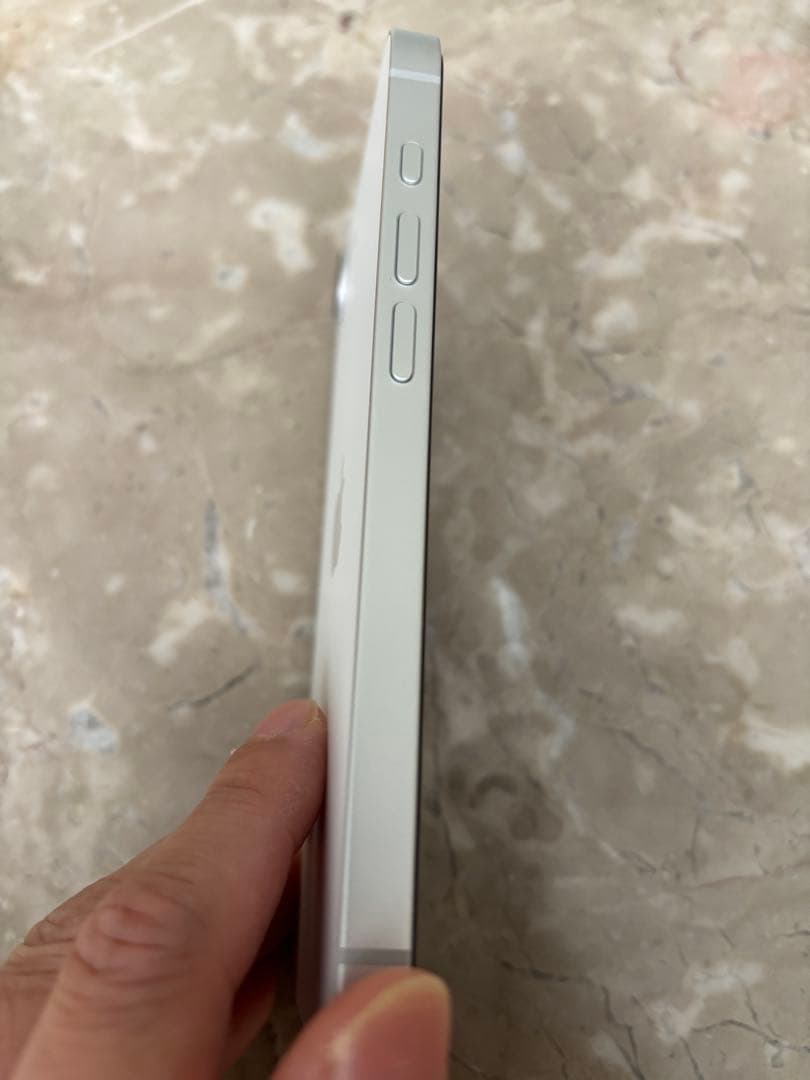 スマートフォン本体 Apple iPhone 16e 256GB