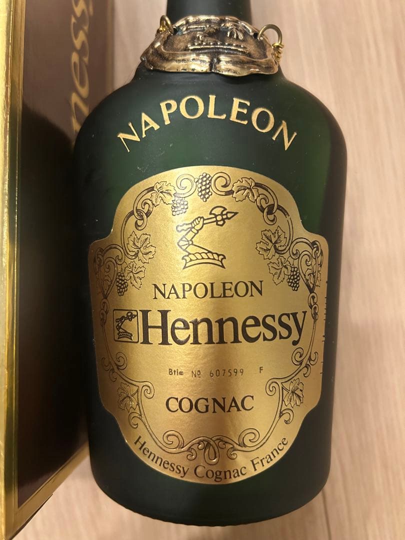 ヘネシー ナポレオン コニャック ブランデー 700ml 40度