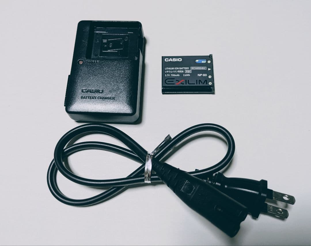 デジタルカメラ CASIO EXILIM ex-z800