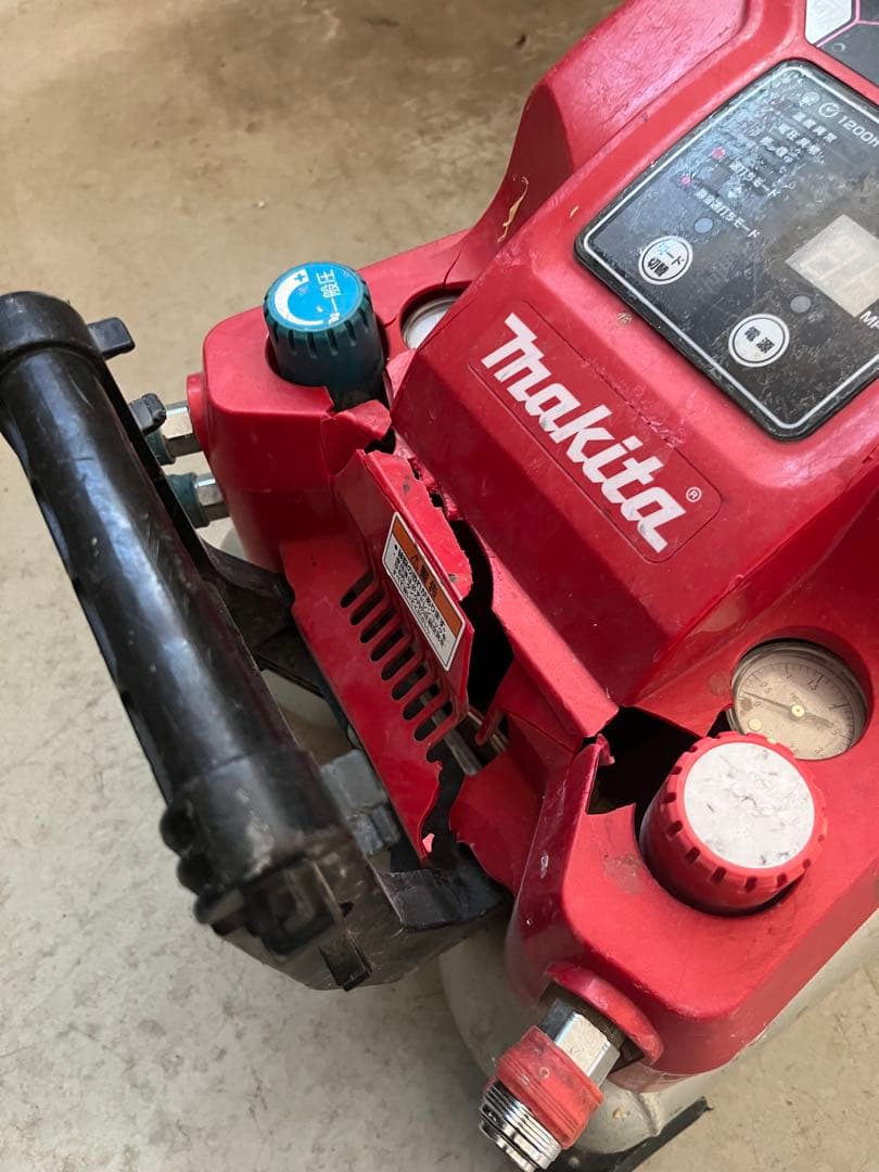 Makita AC461XLエアコンプレッサー 11Lジャンク品