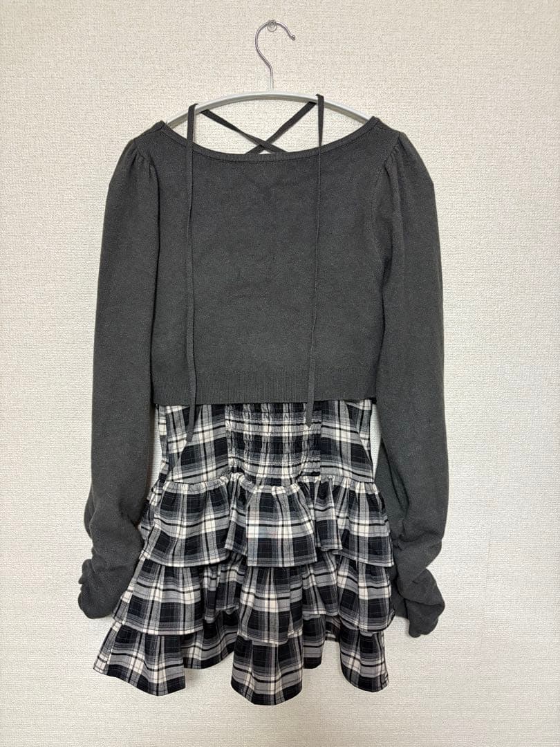 pium ビジューカーデ×チェックワンピセット