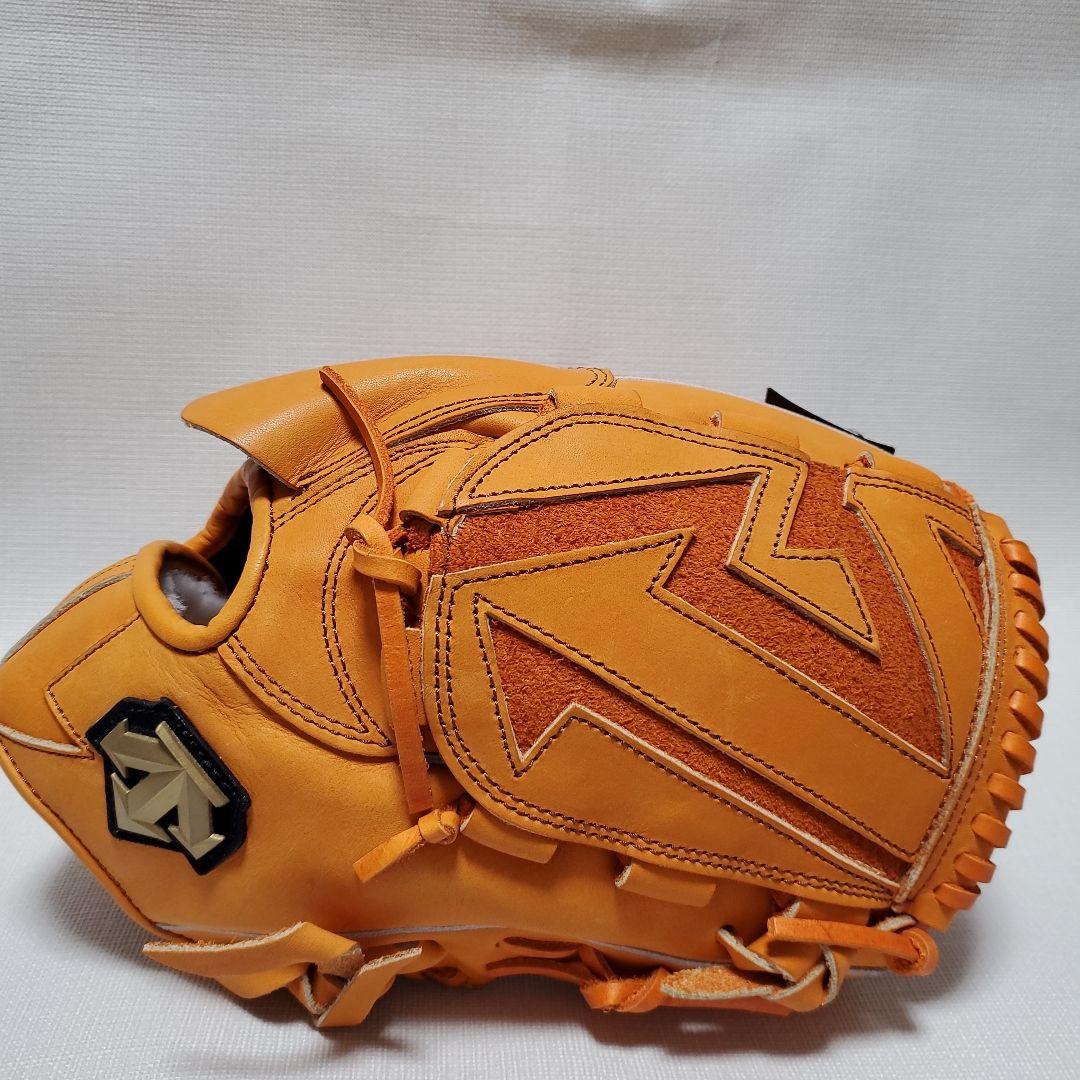 デサント 軟式用グローブ 投手用 [色焼けあり]