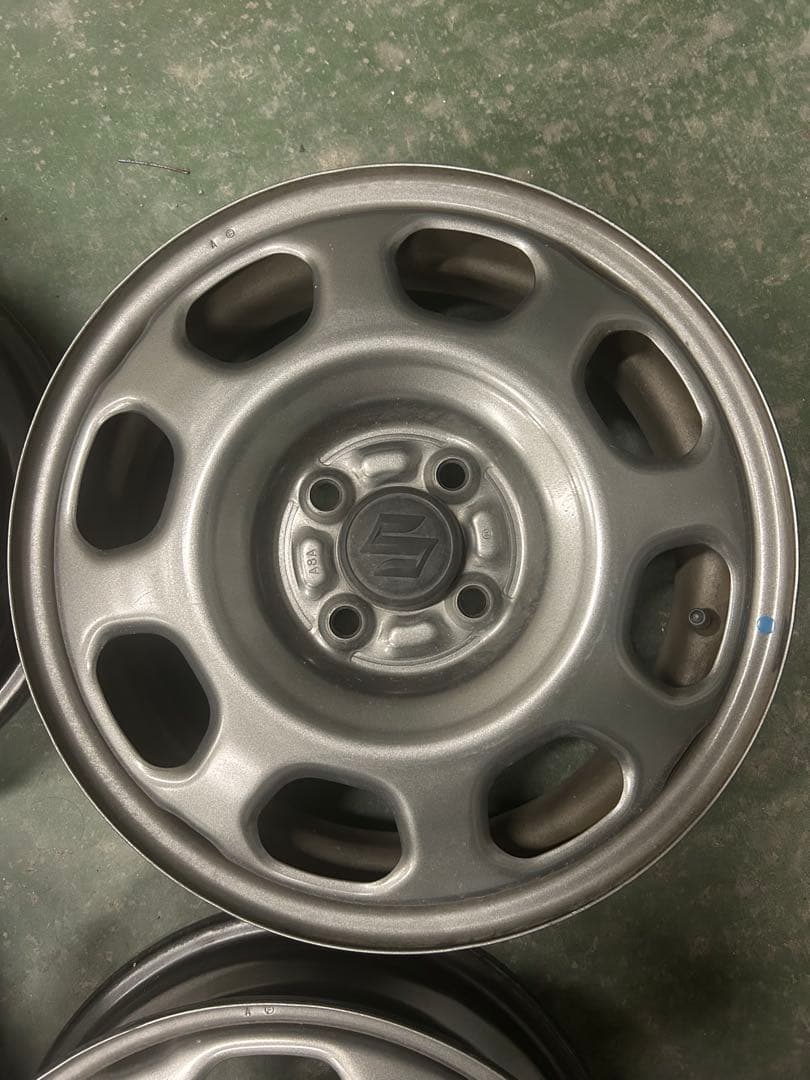 ハスラー　純正ホイール　15インチ