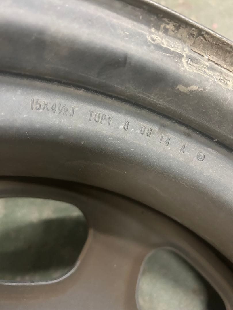 ハスラー　純正ホイール　15インチ