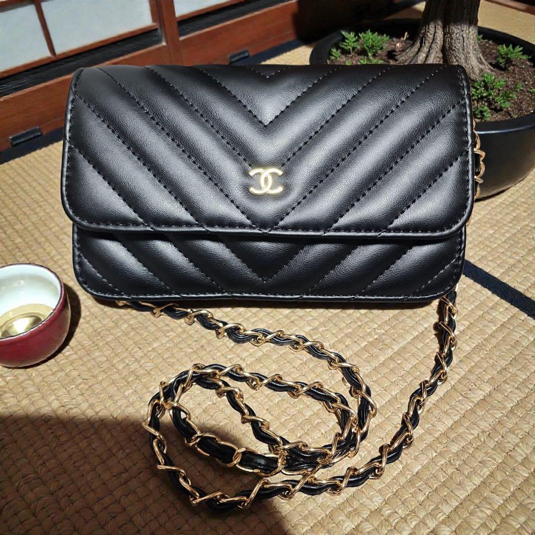 ペ*ん様 CHANEL　ショルダーバッグ　ワンショルダー　Vステッチ　ノベルティ