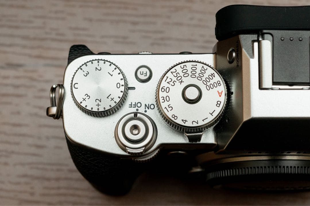 ★シャッター数少★富士フイルム X-T3 ボディ シルバー（レザーケース付）