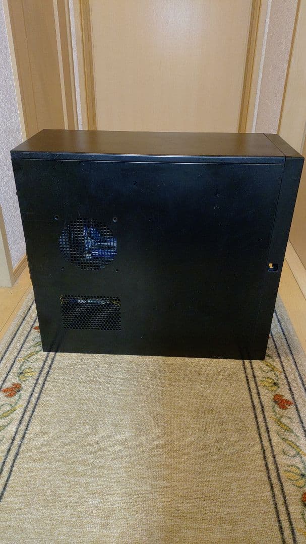 ミドルタワーPCケース MSIグラフィックカード付き ジャンク