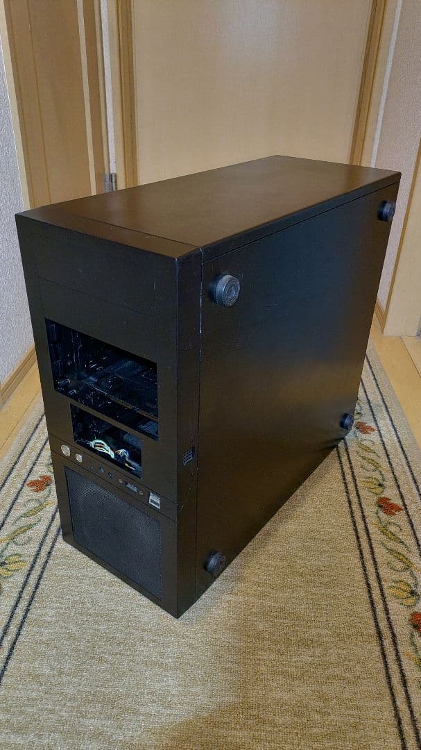 ミドルタワーPCケース MSIグラフィックカード付き ジャンク