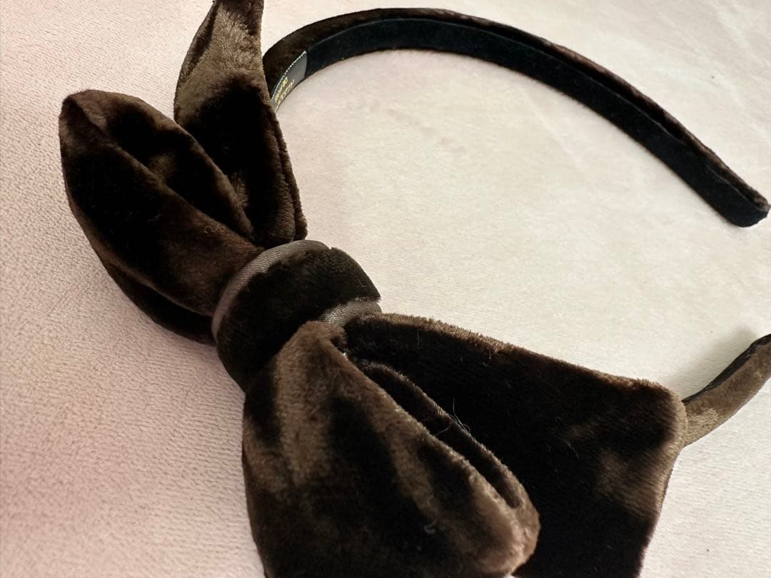 ALEXANDRE ベルベット カチューシャ　ブラウン