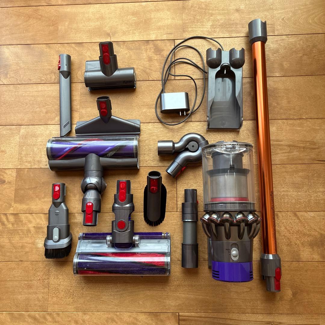 ダイソン　サイクロンV10 & Yamazaki コードレスクリーナースタンド
