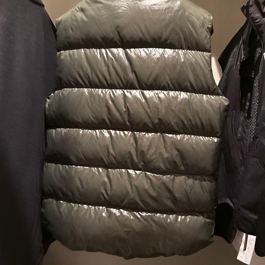 ダウンベスト　タトラス　リバーシブル
