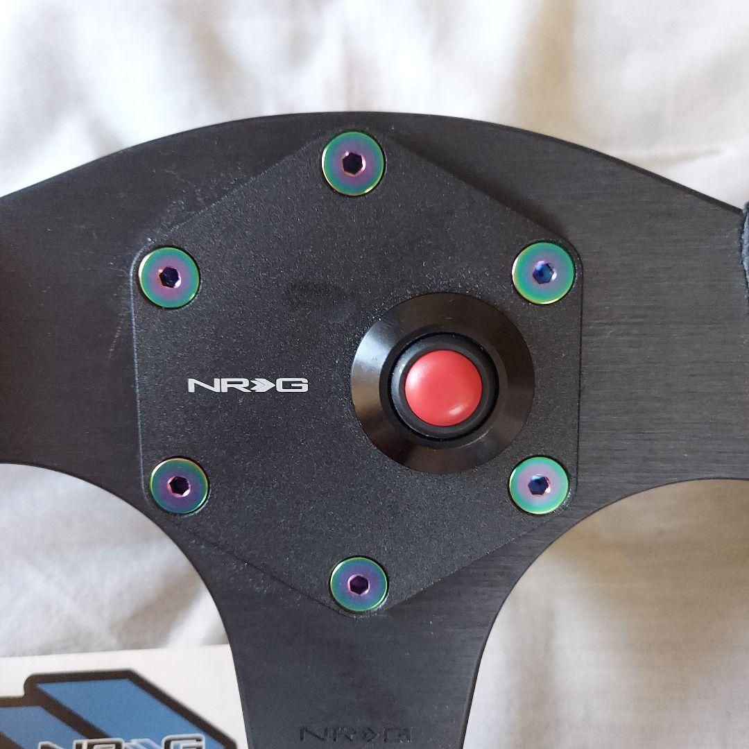 【最終値下げ】NRG カーボン ステアリングホイール (33cm)、ボス、ボルト