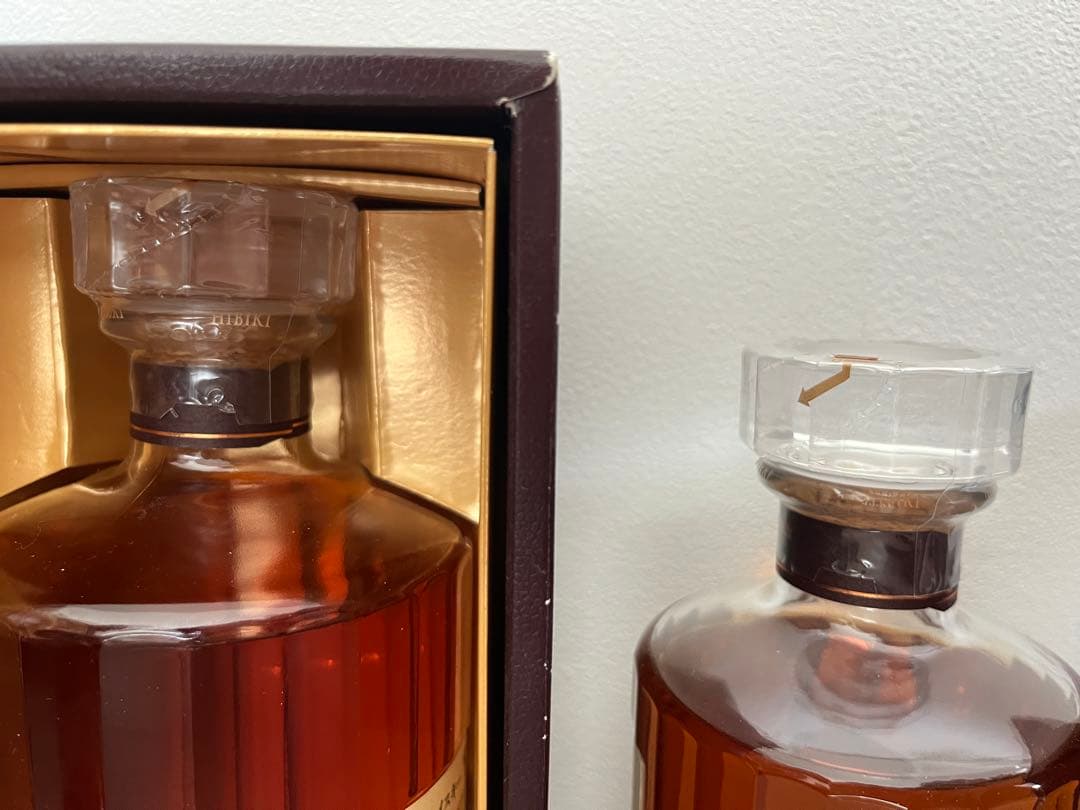 【終売品】サントリー　 響12年　500ml 700ml 2本セット