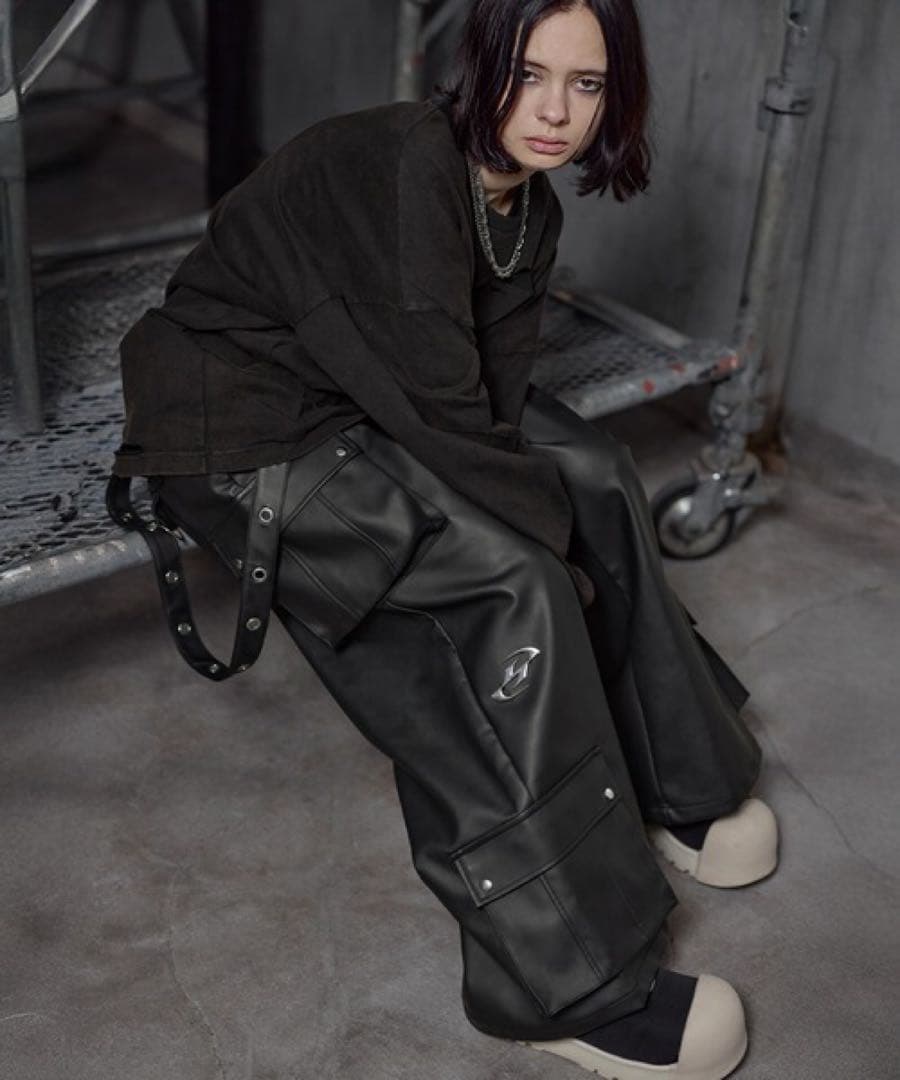 ERAR PU合皮サスペンダースーパーワイドハイギミックメタルパーツカーゴパンツ