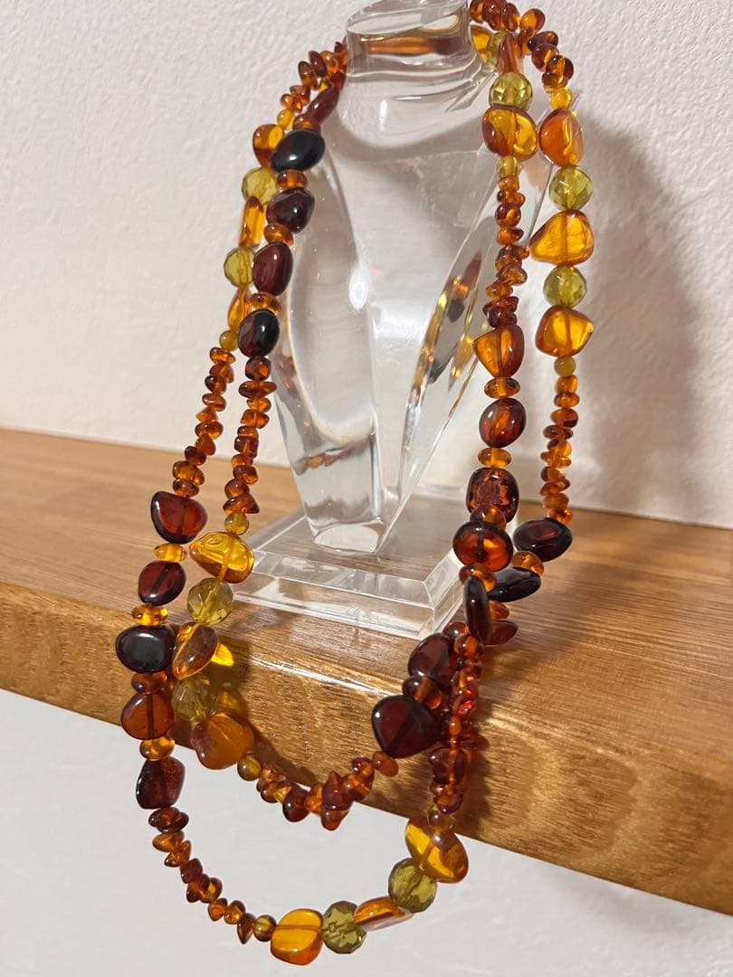 アンバー（琥珀）のネックレス　天然石　パワーストーン