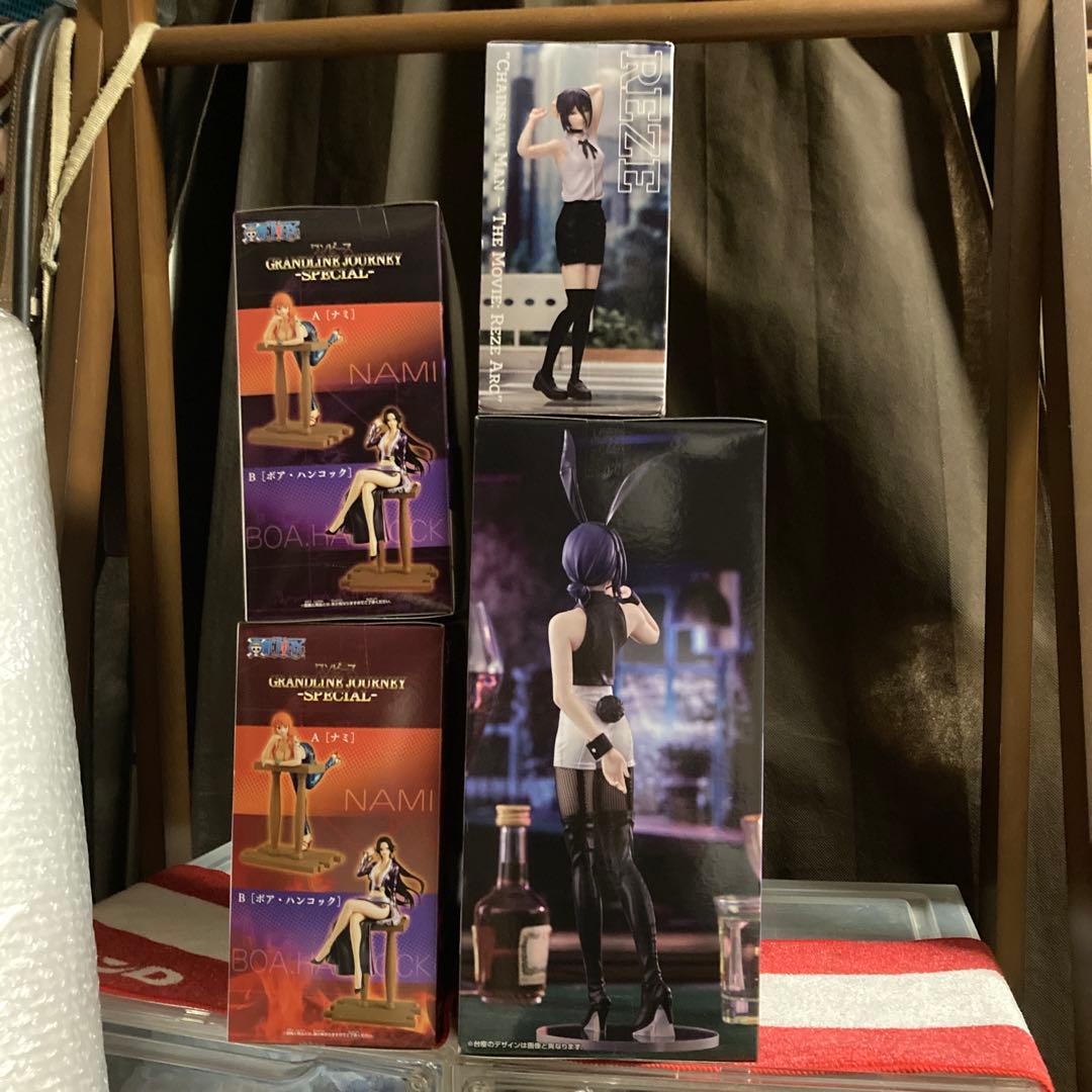 新品未開封　チェンソーマン　レゼ　ワンピース　ナミ　ハンコック　４点　フィギュア