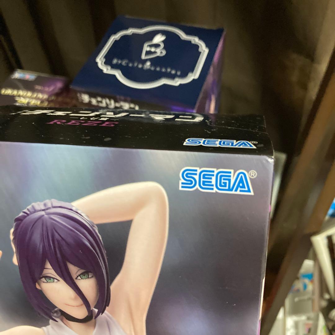 新品未開封　チェンソーマン　レゼ　ワンピース　ナミ　ハンコック　４点　フィギュア