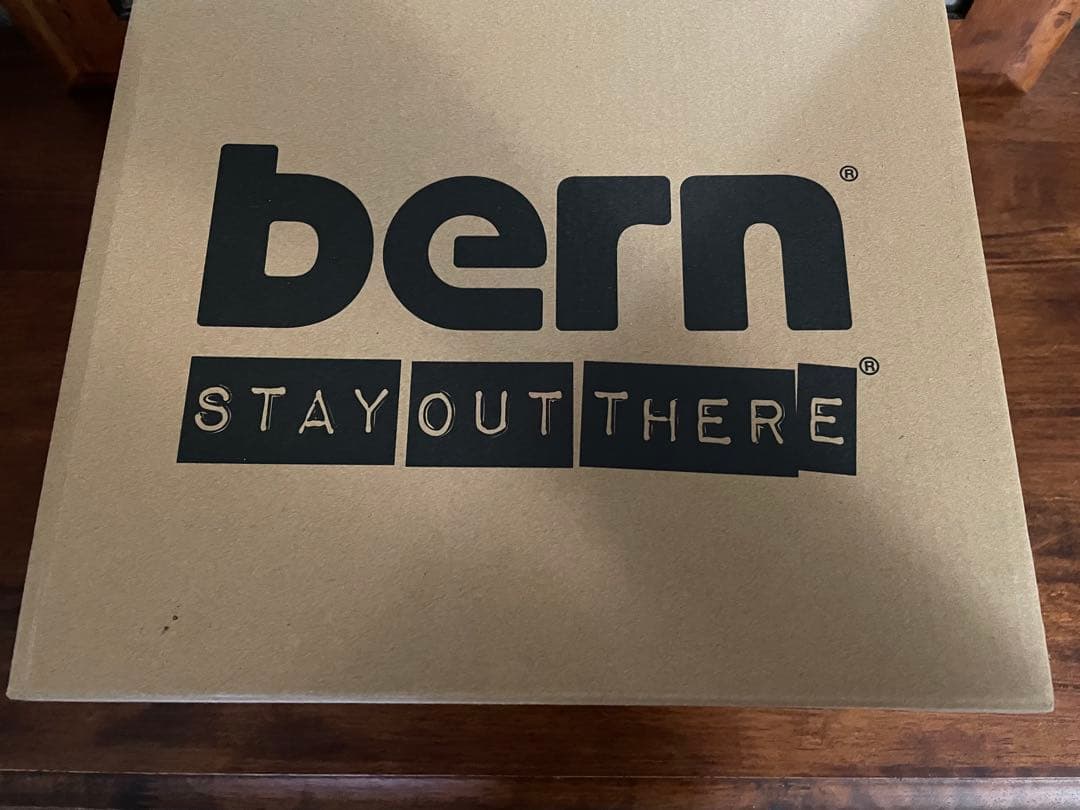 NH X BERN . MACON 2.0 HELMET XXLサイズ