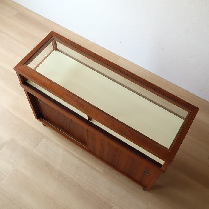 アンティーク チーク材 ガラスショーケース 飾り棚 サイドボード 木製